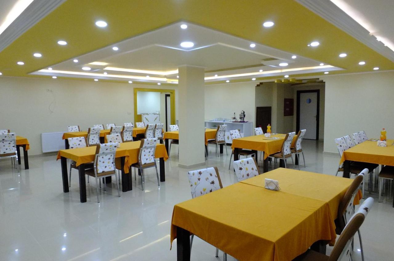 Bahce Park Otel Savranli Exteriör bild